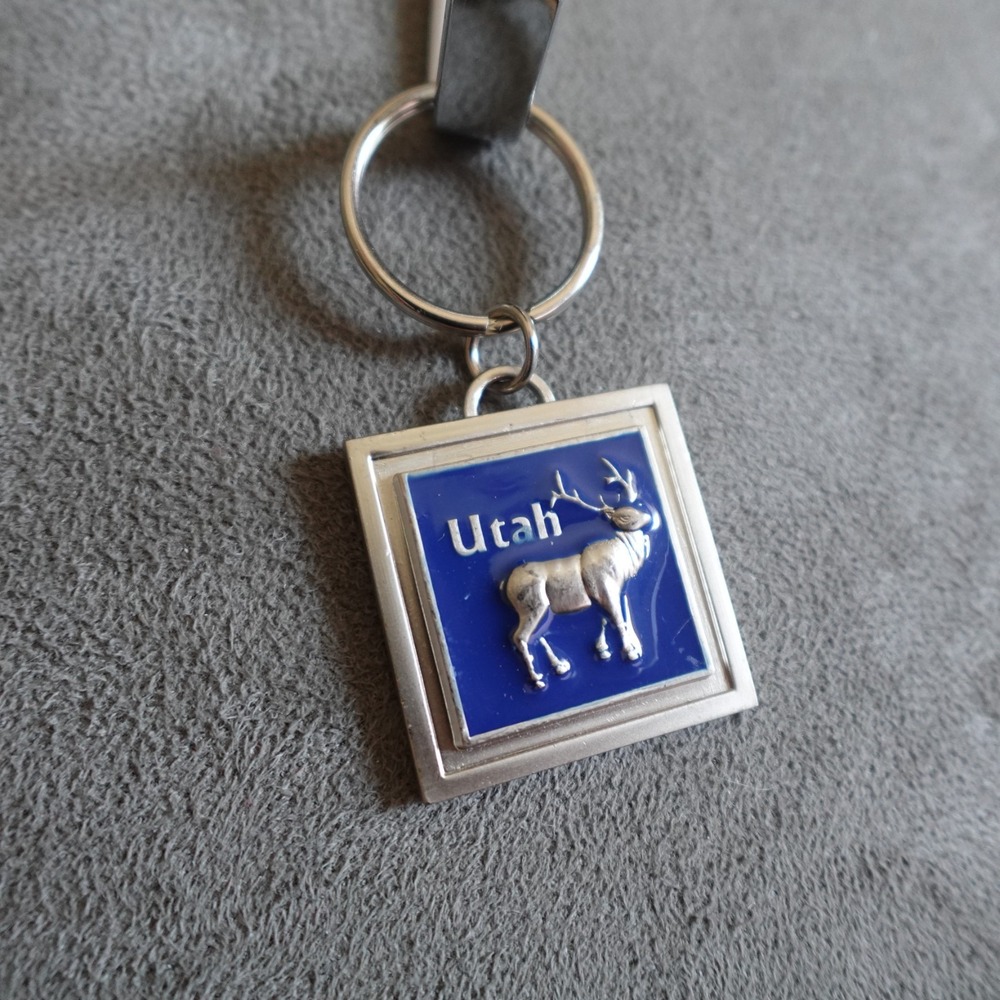 Utah Keychain Metal Enamel Elk Novelty Destination Travel